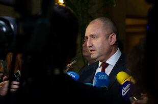 Румен Радев: България не подкрепя и не е част от общата поръчка за доставка на снаряди за Украйна