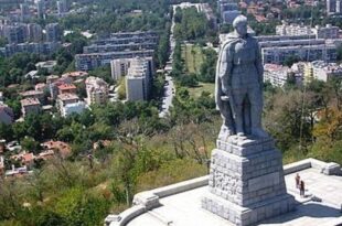 паметника Альоша в Пловдив