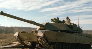 Танковете дойдоха в България